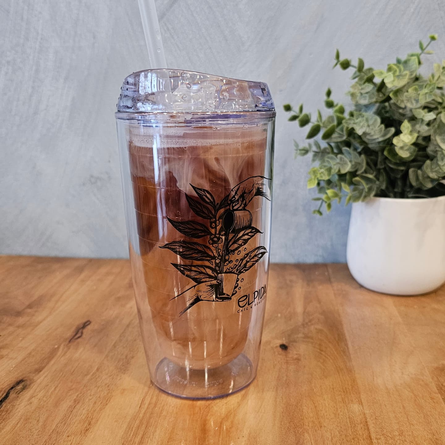 Tumbler With Straw (16 oz)