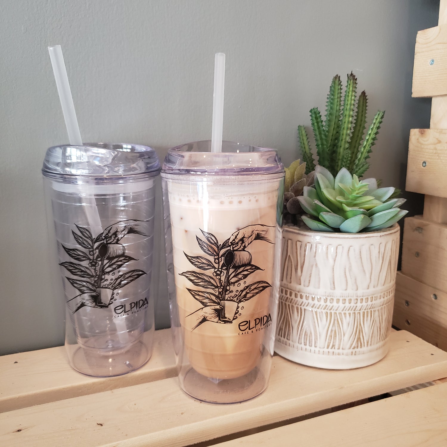 Tumbler With Straw (16 oz)